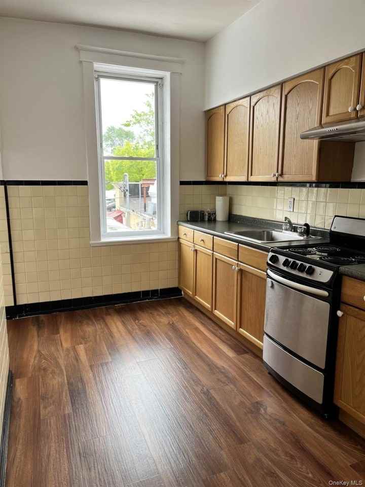 23 Hillside Ave - Photo 2 of 10