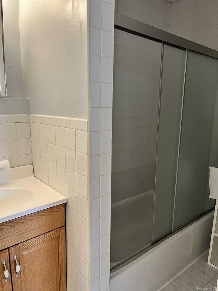 23 Hillside Ave - Photo 4 of 10