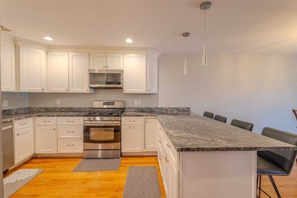 39 Hayward St #9 - Photo 3 of 30