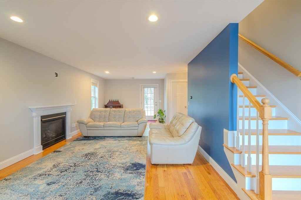 39 Hayward St #9 - Photo 7 of 30