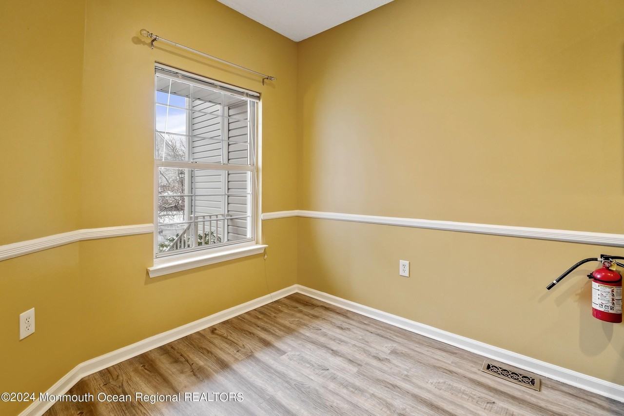 707 Hatchery Ct - Photo 7 of 34