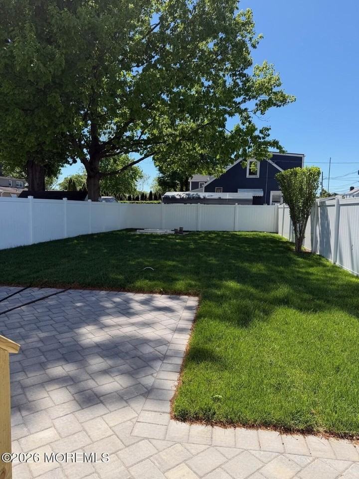 125 S Michigan Ave - Photo 3 of 14