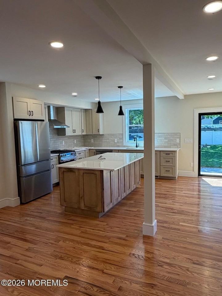 125 S Michigan Ave - Photo 6 of 14