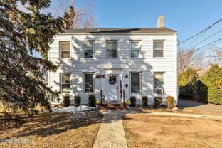 41 Main St #UPPER - Photo 1 of 1