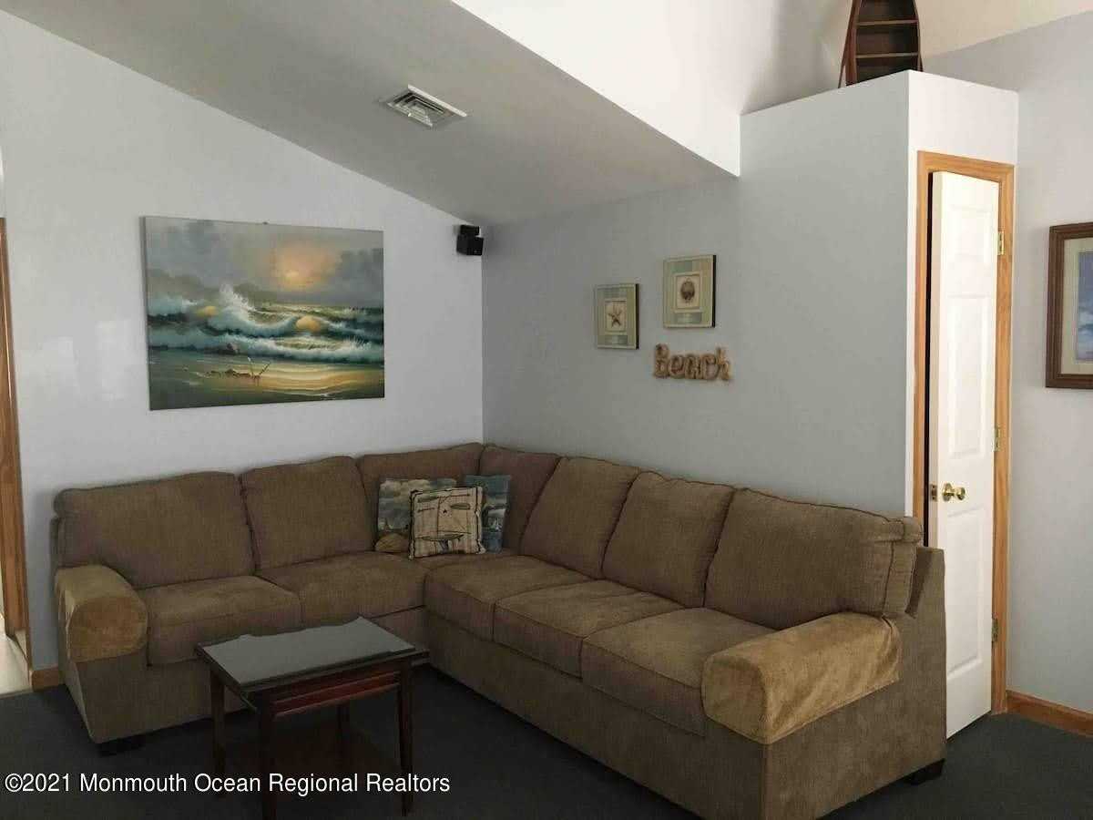 61 Fielder Ave - Photo 5 of 13
