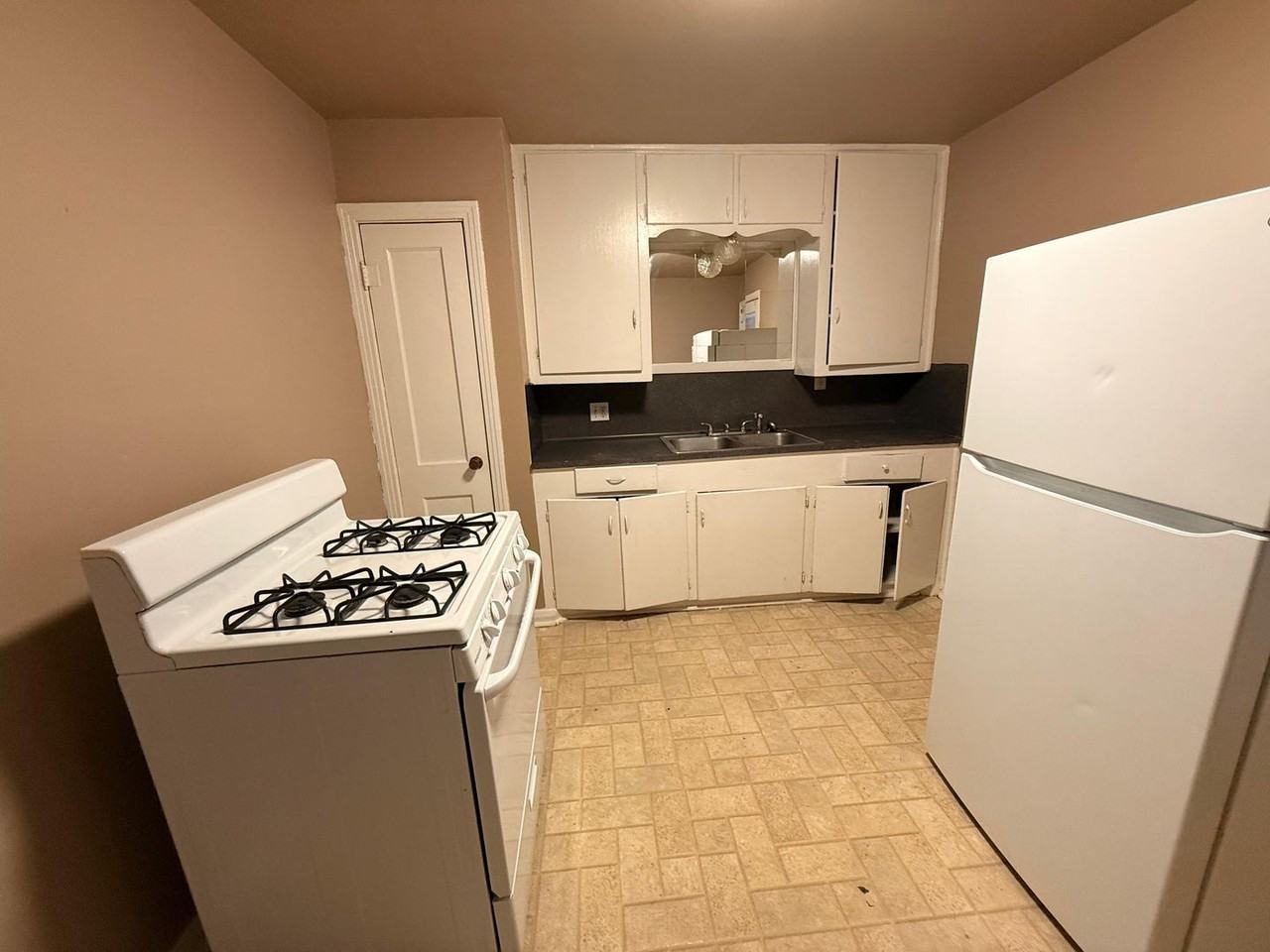 3431 Canal Ave - Photo 2 of 8