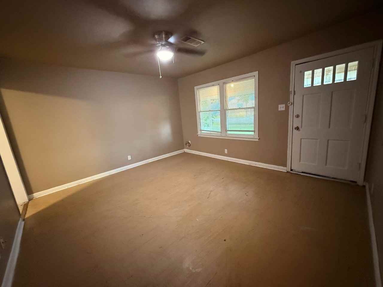 3431 Canal Ave - Photo 3 of 8