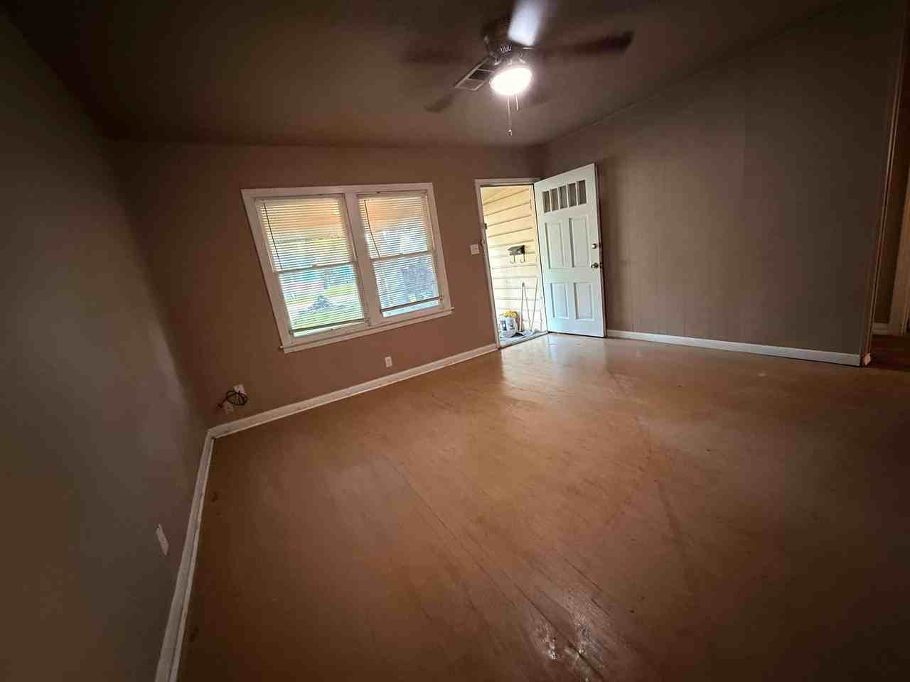 3431 Canal Ave - Photo 6 of 8
