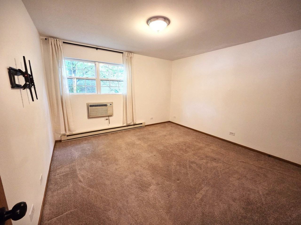 440 Cunat Blvd #2F - Photo 5 of 12