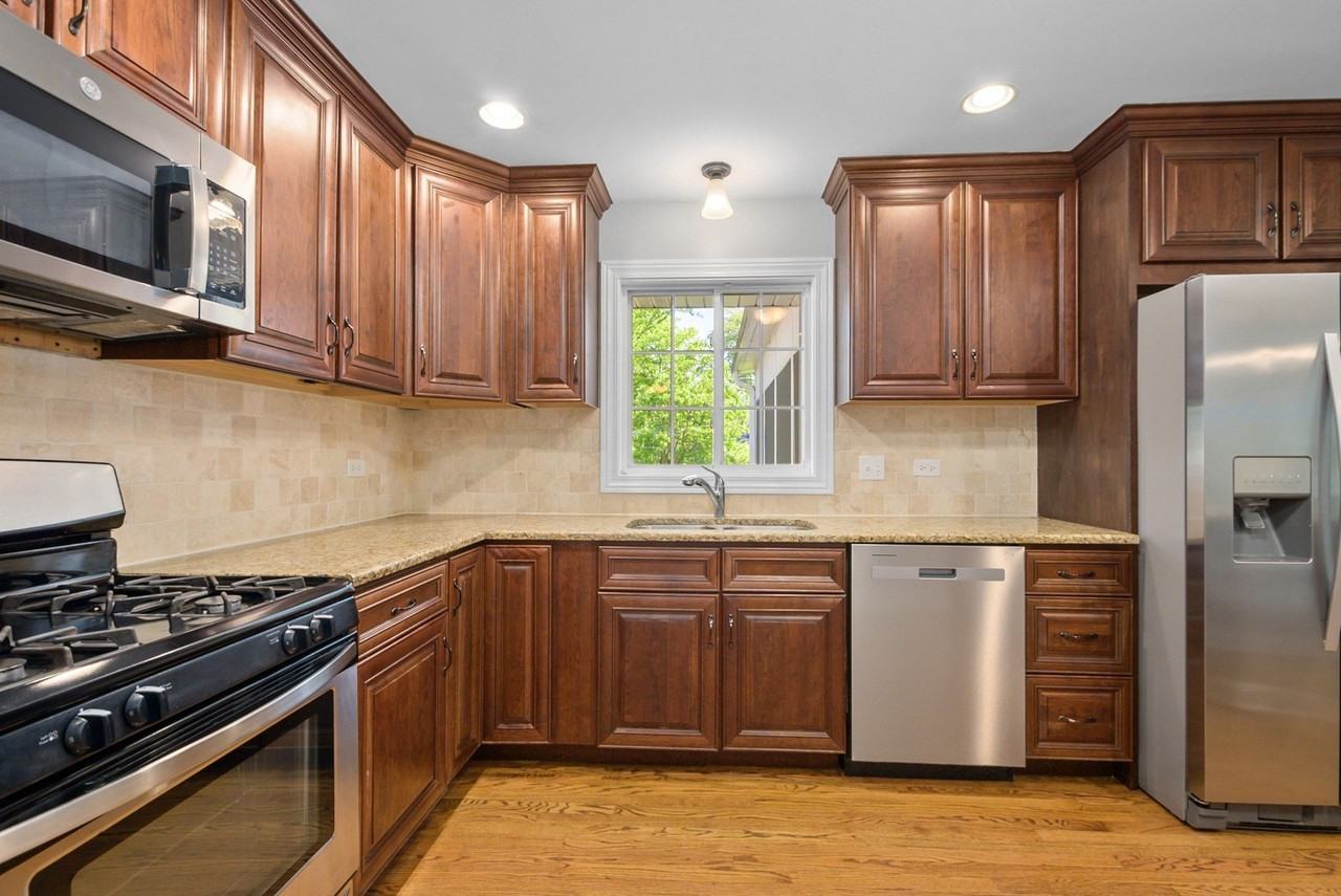 433 Hackberry Rd - Photo 3 of 27