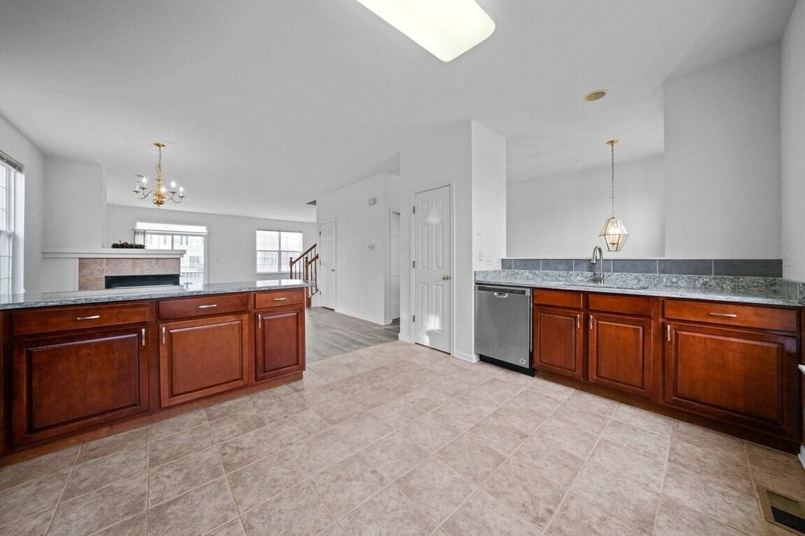 760 Lambert Ln #96-1 - Photo 4 of 17