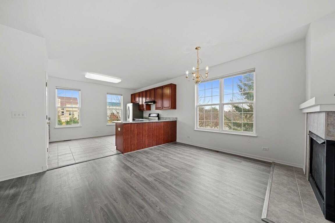 760 Lambert Ln #96-1 - Photo 5 of 17