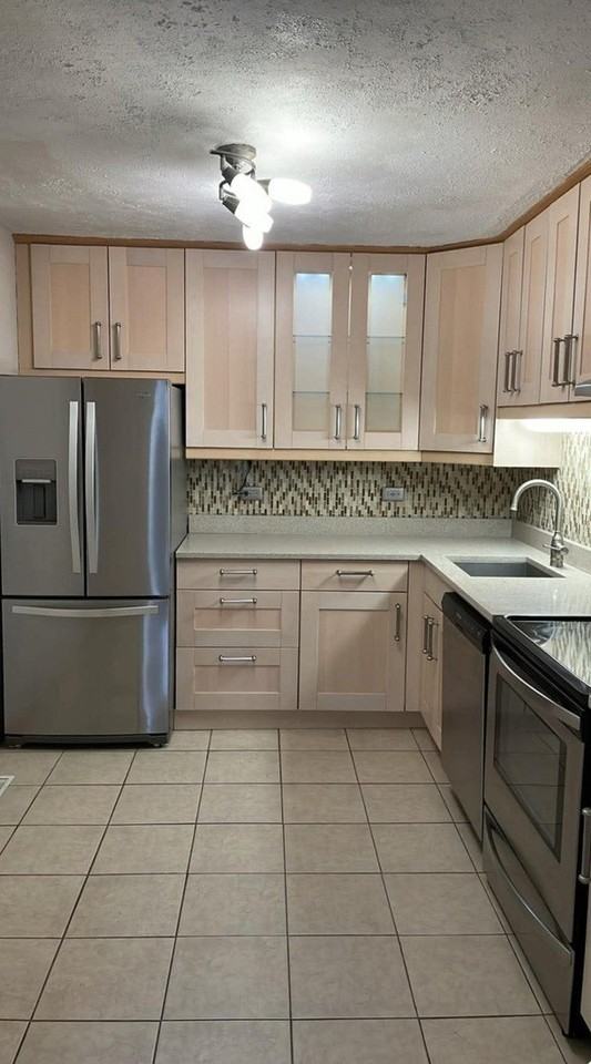 1015 Casa Dr - Photo 2 of 14
