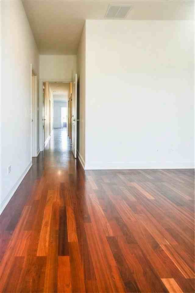 1927 W Irving Park Rd #3 - Photo 7 of 15