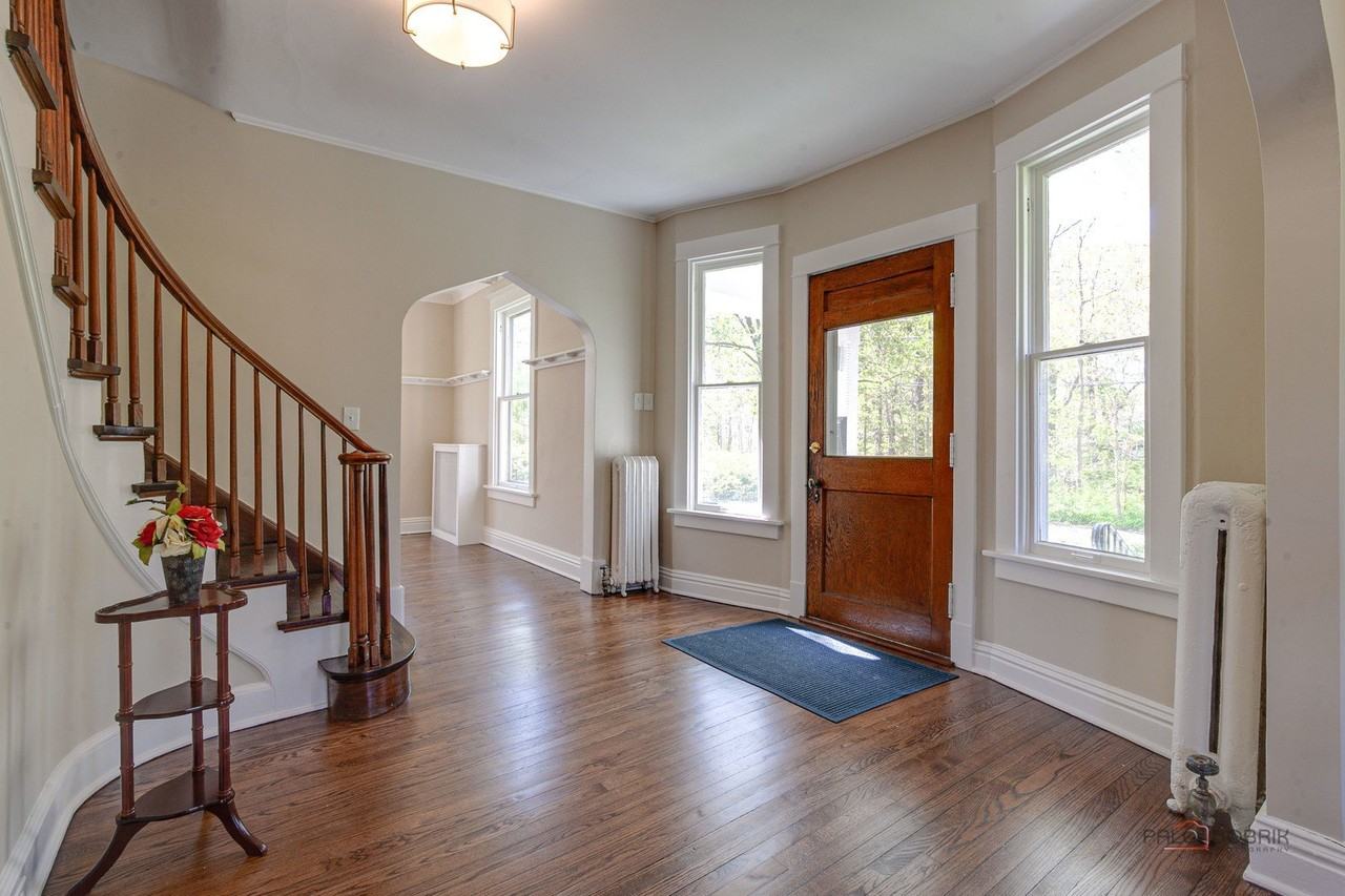 544 Ravine Ave - Photo 3 of 36