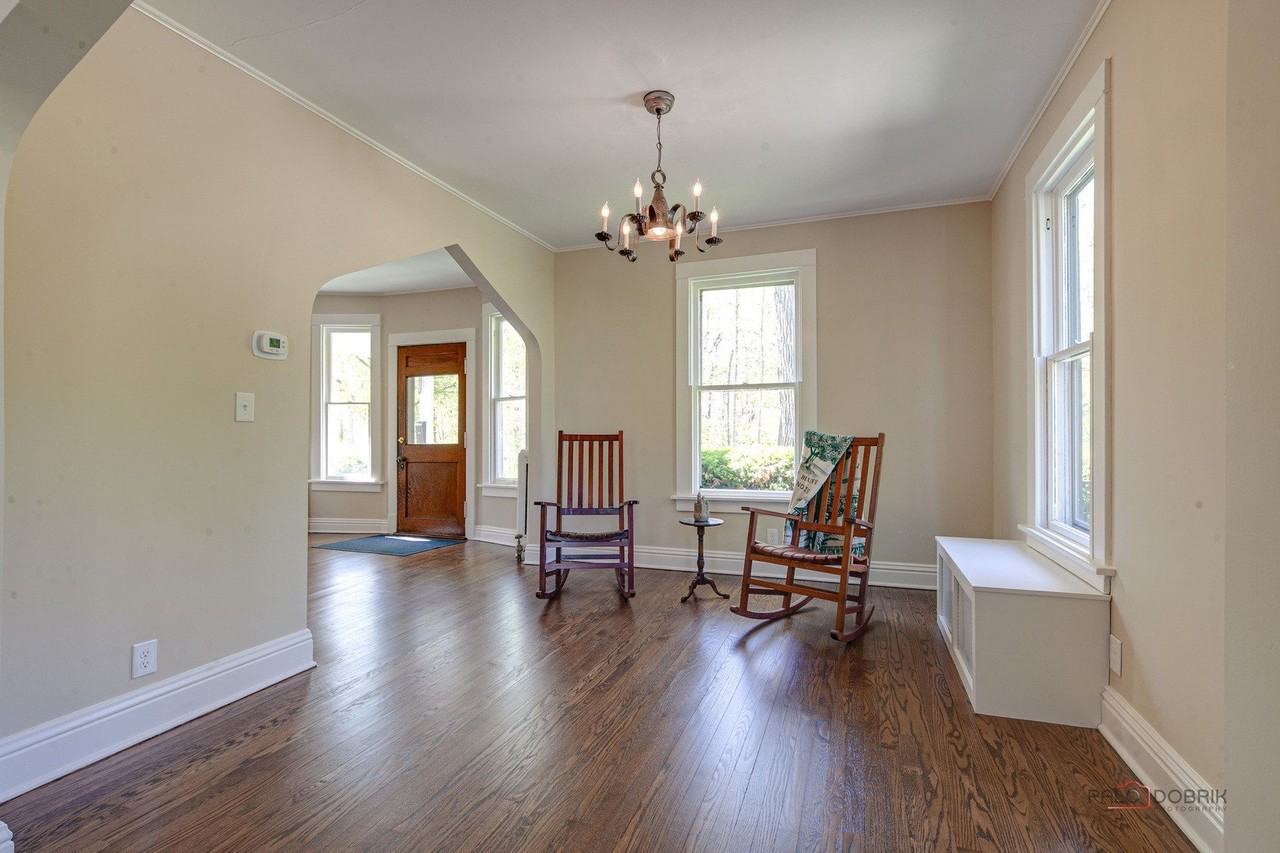 544 Ravine Ave - Photo 4 of 36
