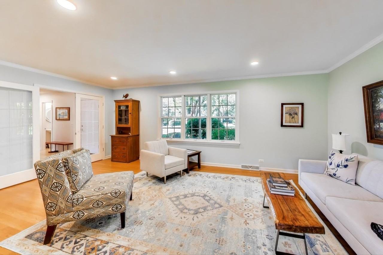 21301 N Woodland Ave - Photo 5 of 41