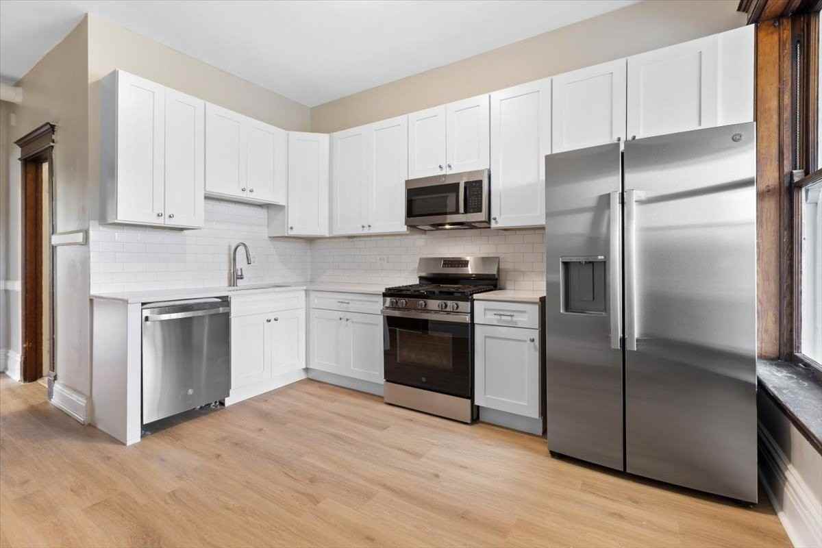 3751 N Clifton Ave #2 - Photo 7 of 15