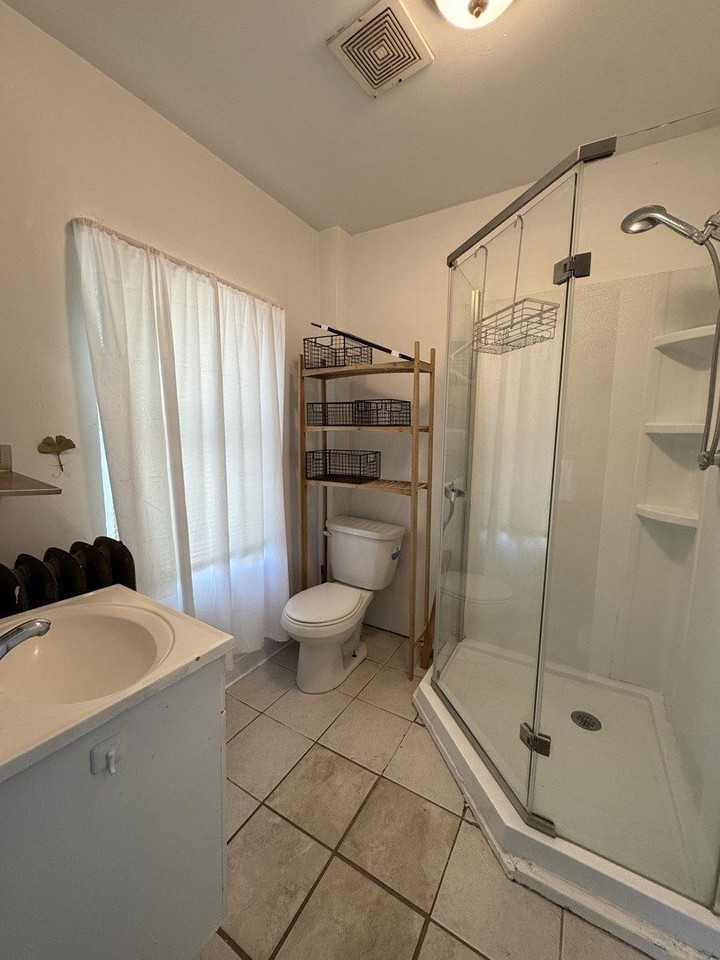 159 N 4th St #2 - Photo 6 of 8