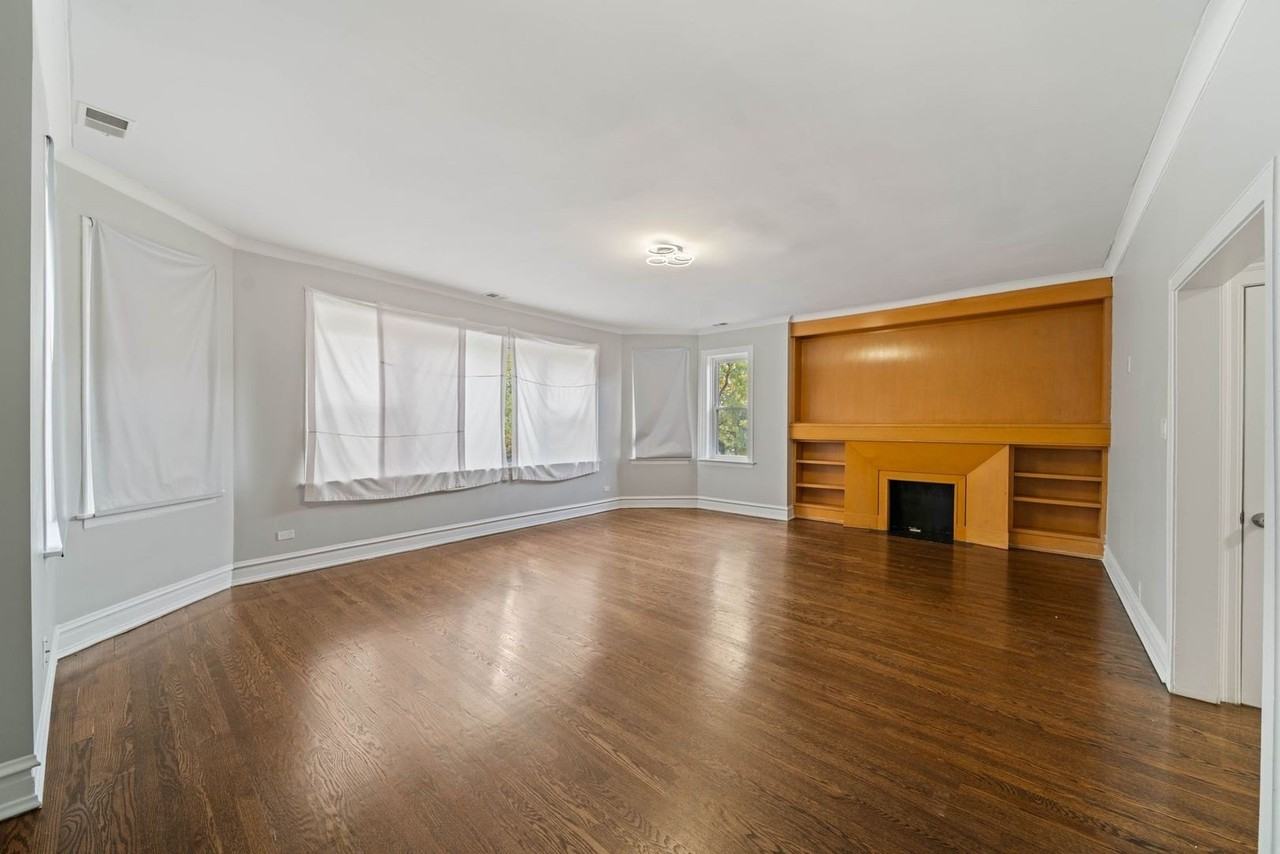 5426 W Jackson Blvd #1 - Photo 2 of 10