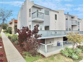 featured image of 2230 Ohio Ave #1