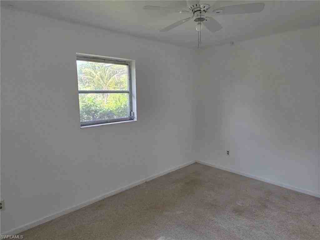 33 Broadway Cir - Photo 7 of 30