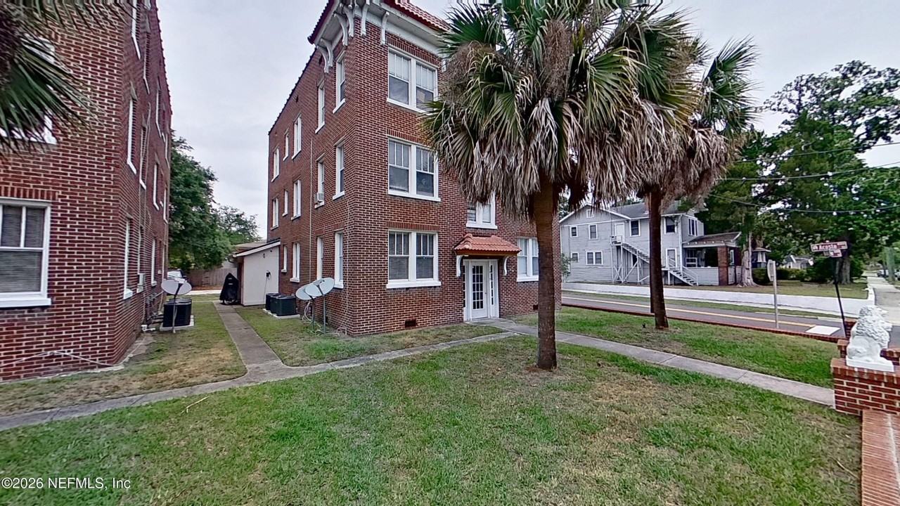 2619 College St #2 - Photo 3 of 12