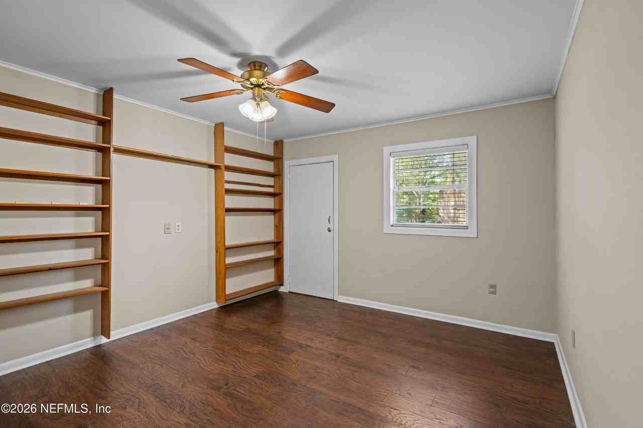 253 Cowry Rd - Photo 7 of 27