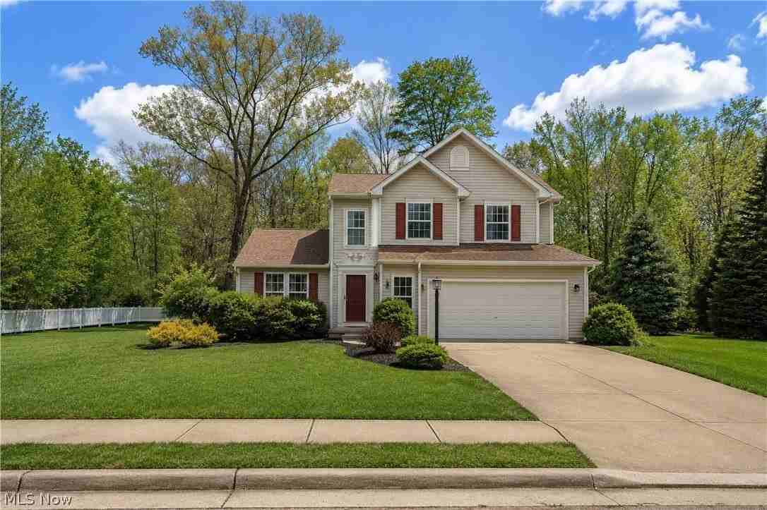 167 Creekledge Ln - Photo 2 of 32