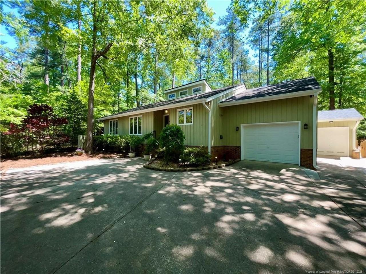 1710 Chateau Cir - Photo 2 of 46