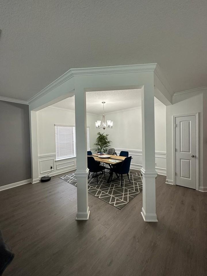 673 Fairview Cir #1 - Photo 2 of 20