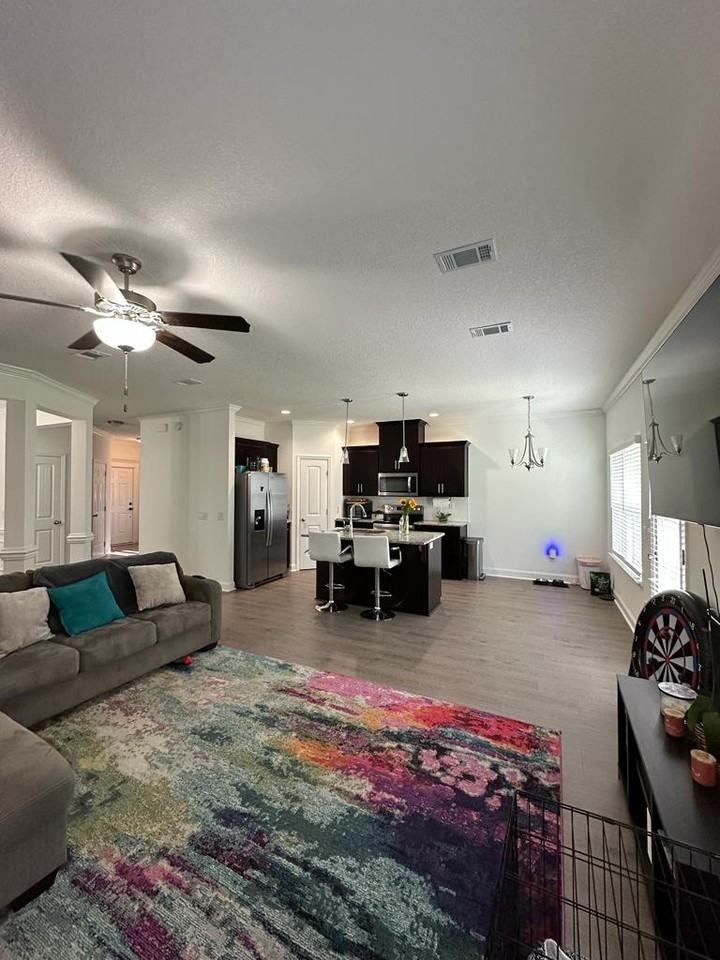 673 Fairview Cir #1 - Photo 4 of 20