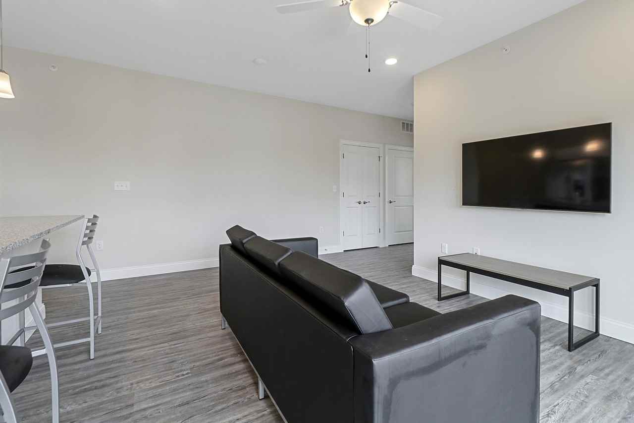 305 W Clark St #103 - Photo 2 of 3
