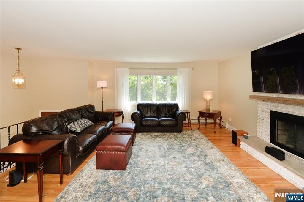 630 Van Emburgh Ave - Photo 6 of 32