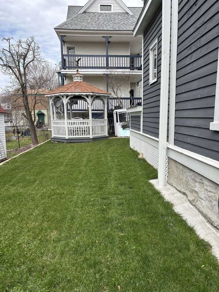 336 E High St - Photo 3 of 28