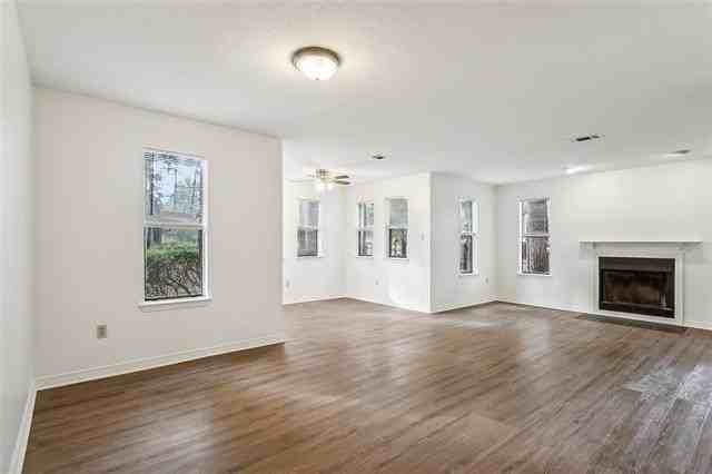 304 Teal Ct - Photo 6 of 19