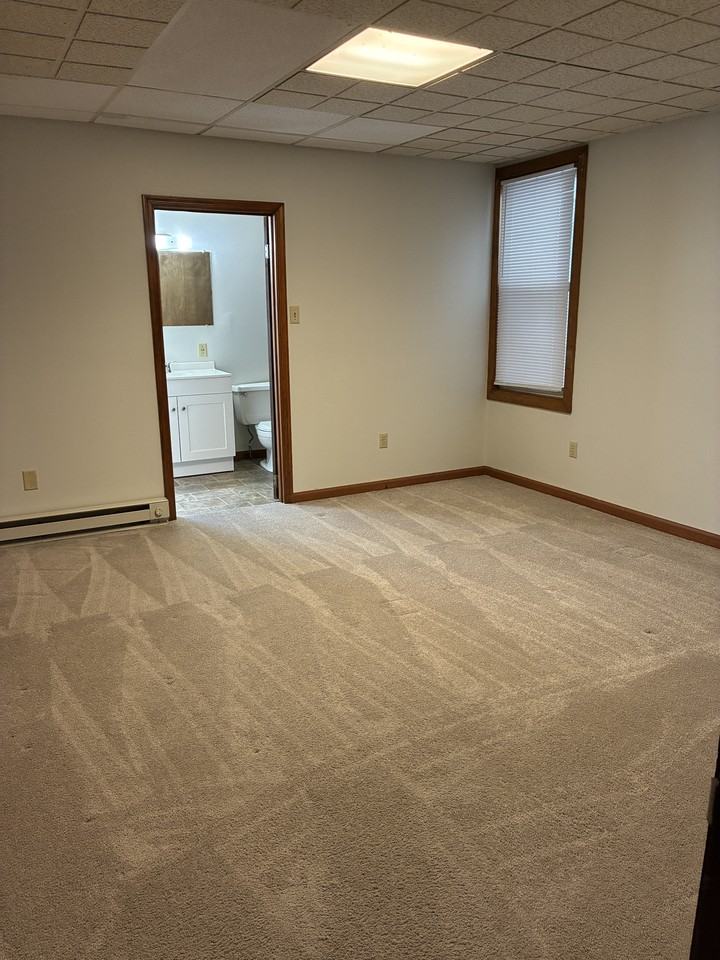 2711 Walnut St #2711-1 - Photo 5 of 10