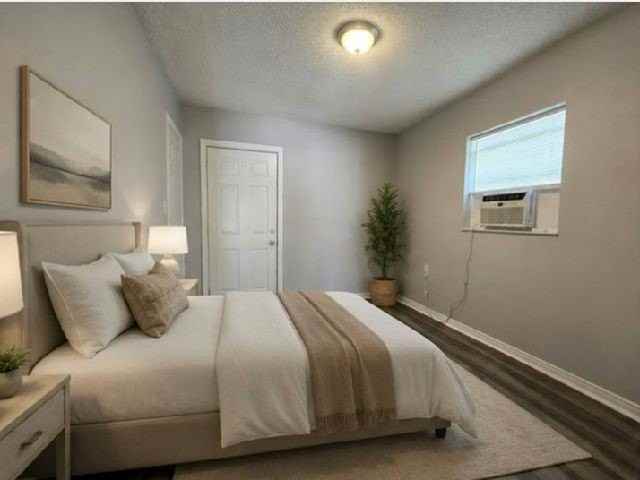 10632 106th Ave Apt 15 #15 - Photo 3 of 3