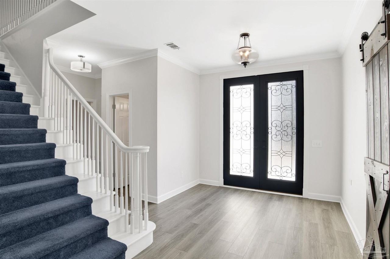 3347 Chantarene Dr - Photo 4 of 34