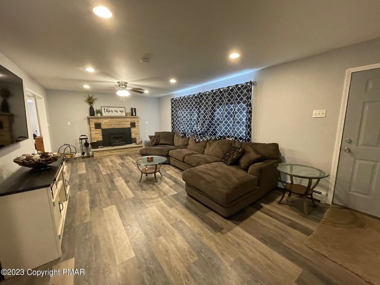 83 Fox Hill Rd - Photo 2 of 22