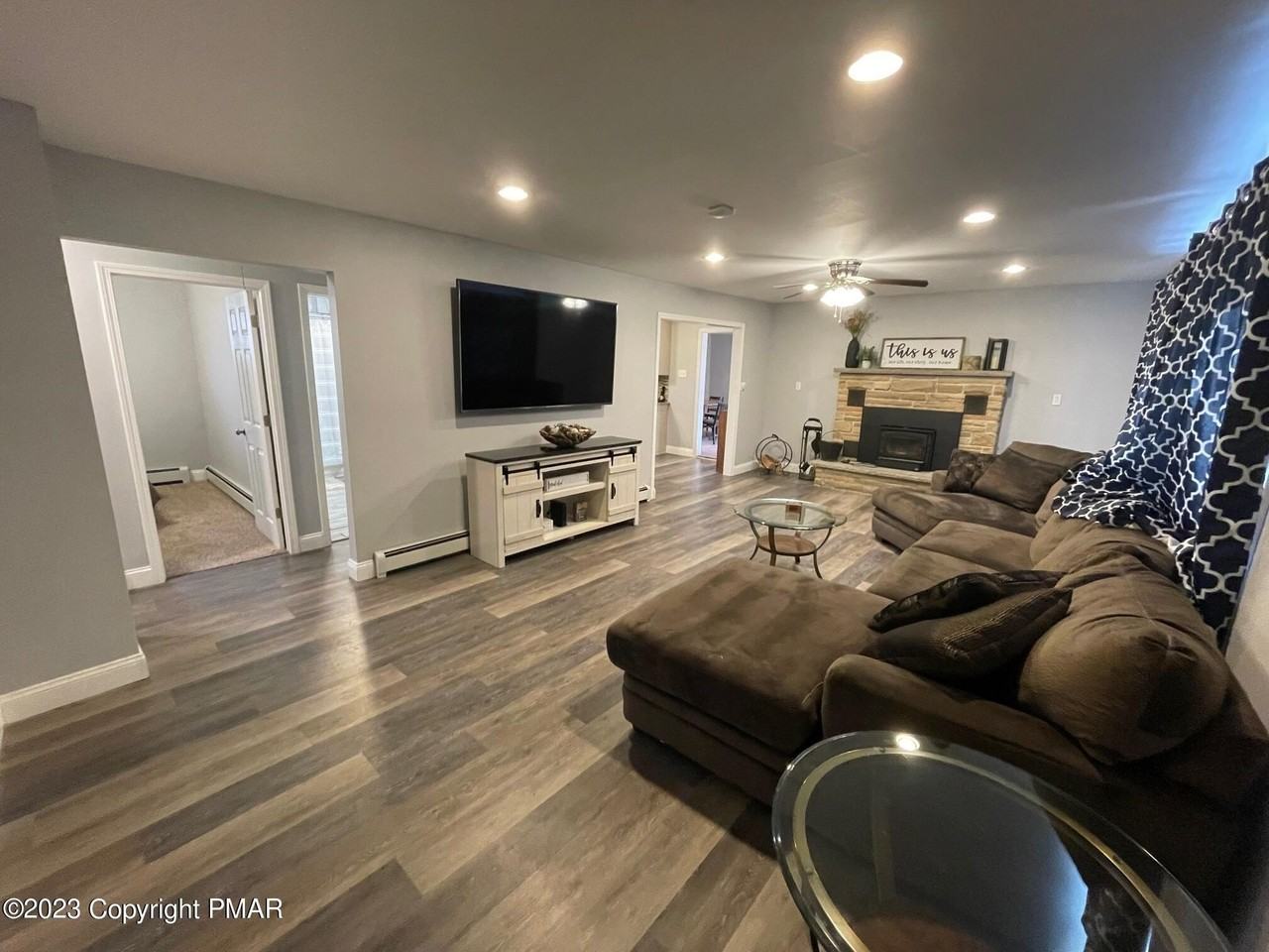 83 Fox Hill Rd - Photo 3 of 22