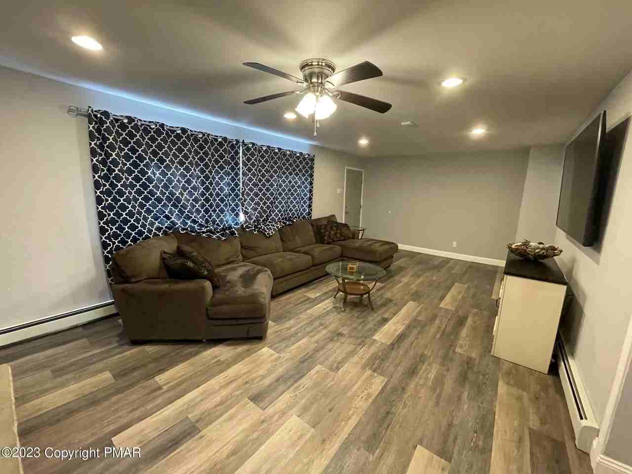 83 Fox Hill Rd - Photo 6 of 22