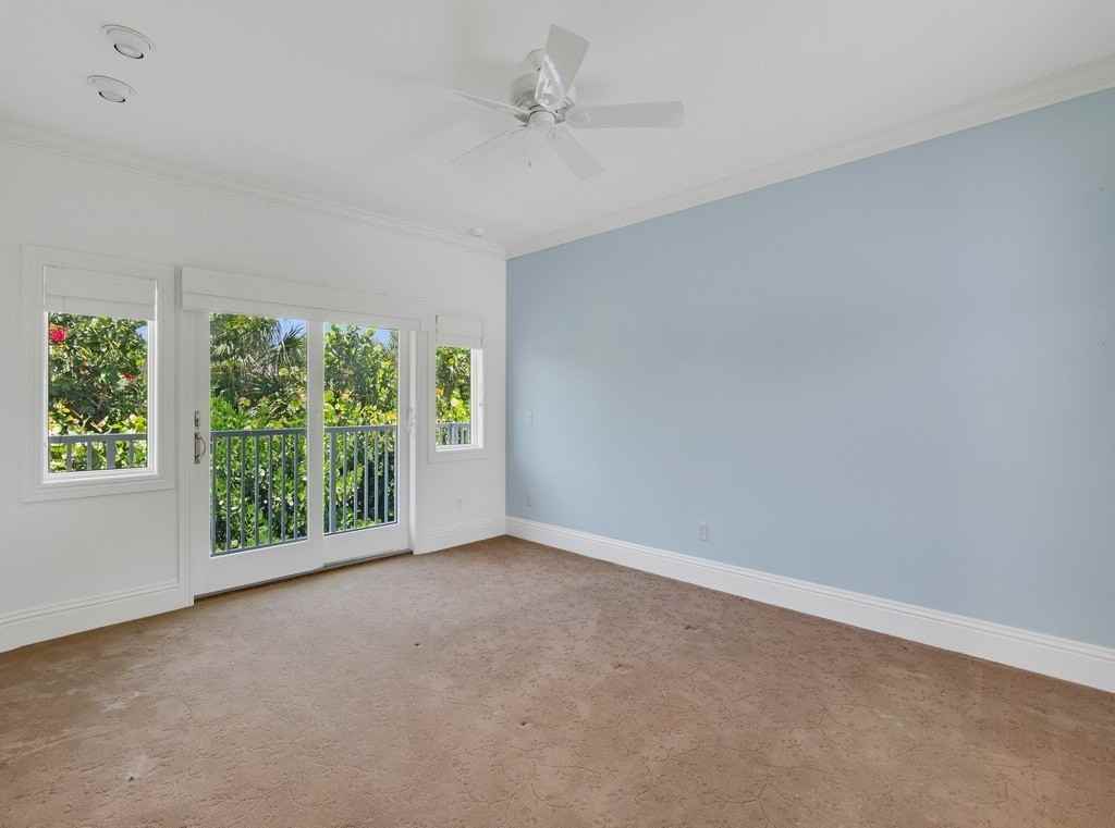 1575 Shorelands Dr E - Photo 6 of 36