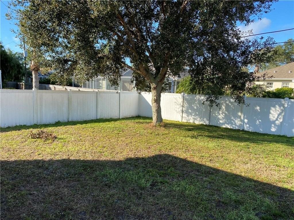 1507 Ocean Cove St - Photo 4 of 13