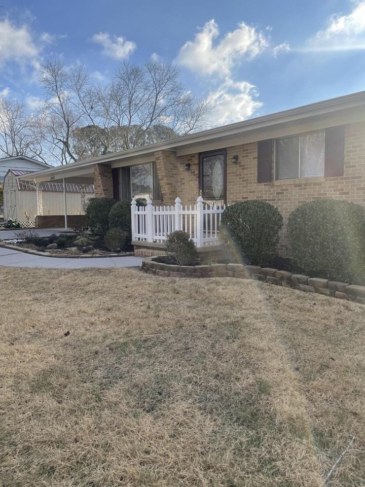 3840 Forestview Dr Nw - Photo 3 of 26
