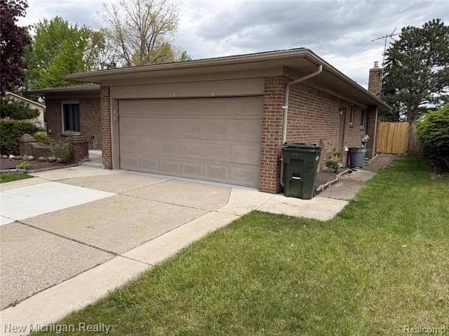 38222 Pinebrook Dr - Photo 3 of 32