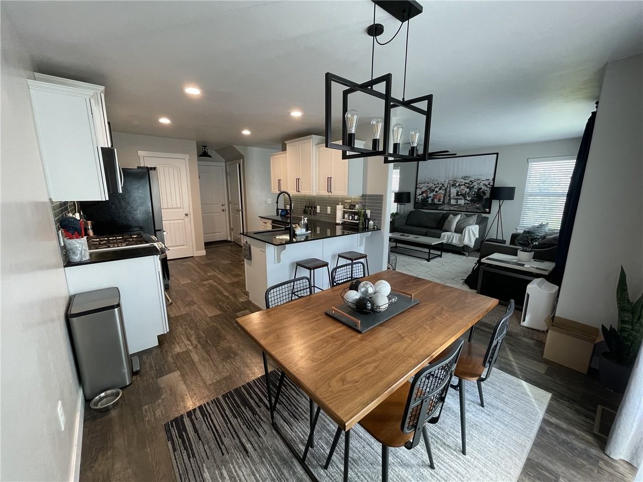 741 W Gallant Dr - Photo 6 of 45