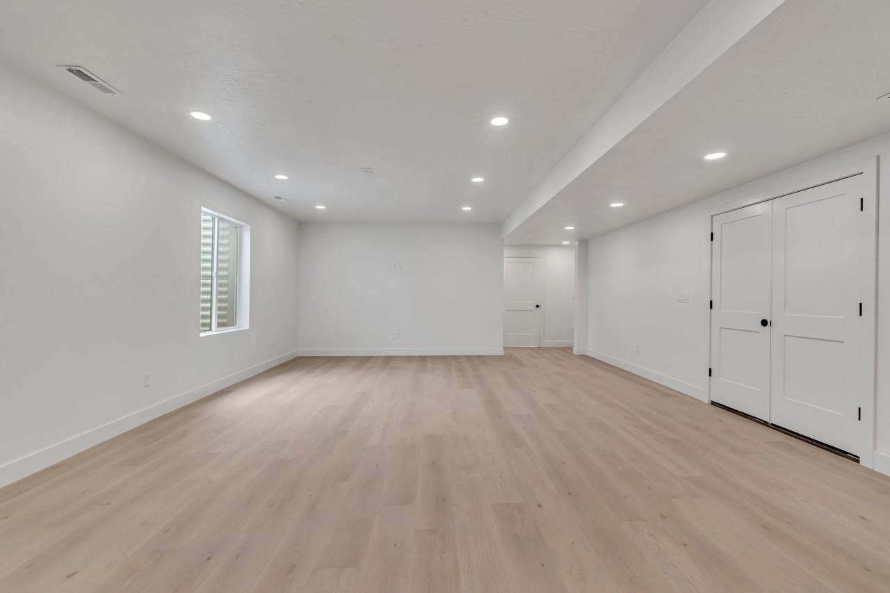 1356 Ws - Photo 6 of 17