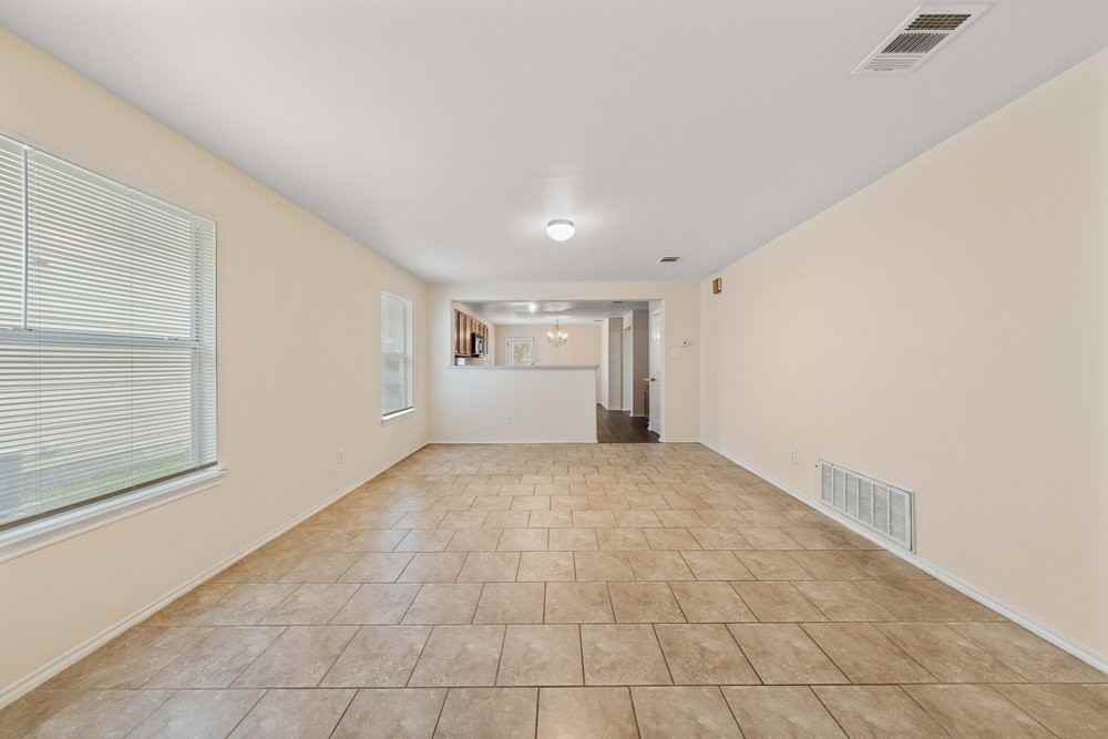 6402 Candleview Ct #1 - Photo 5 of 32