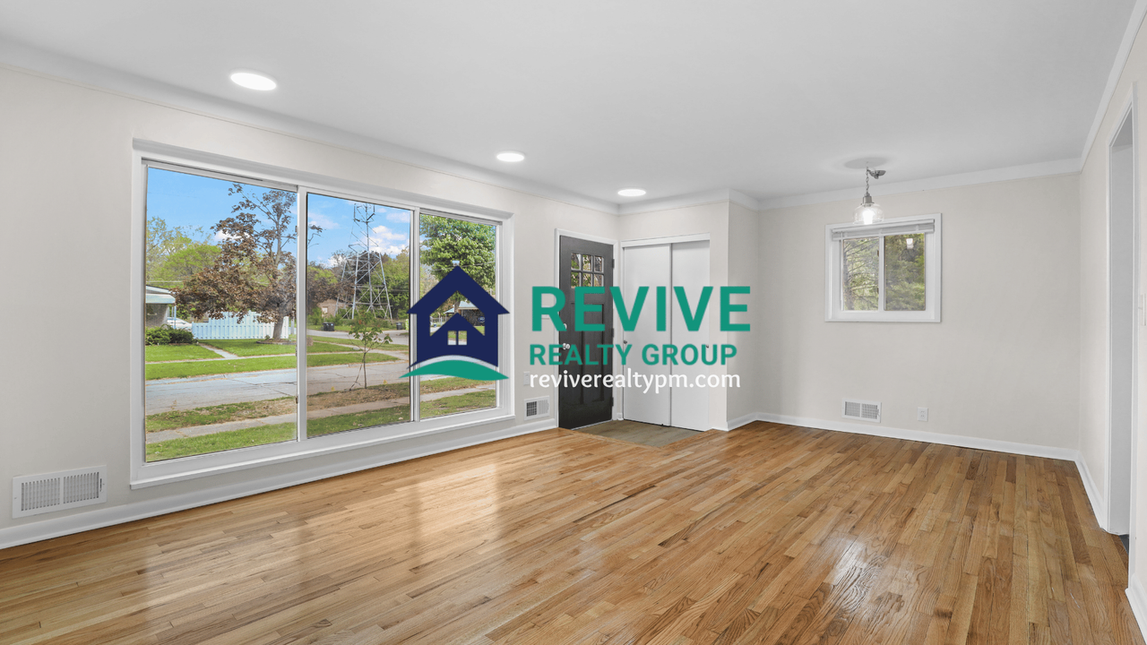 36665 Angeline Cir #1 - Photo 4 of 25